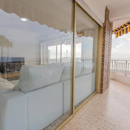 Apartament Front Sea *